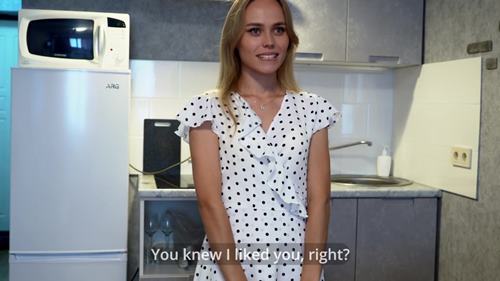 Я тебе дам денег на перед, но можно попросить об интимной услуге?